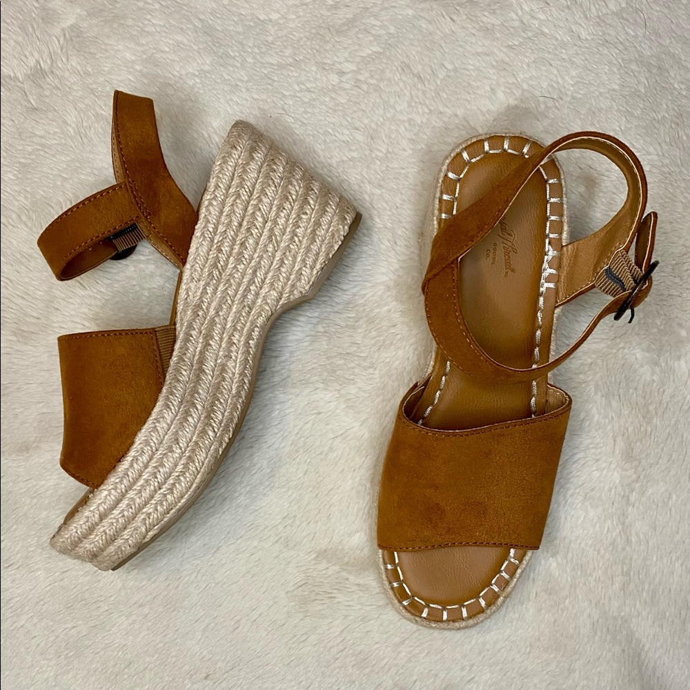 Super cute espadrille sandal wedges from Target